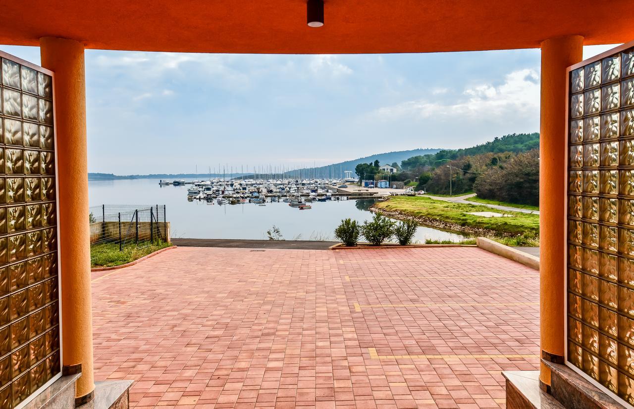 Apartman Andrea L Помер Екстер'єр фото
